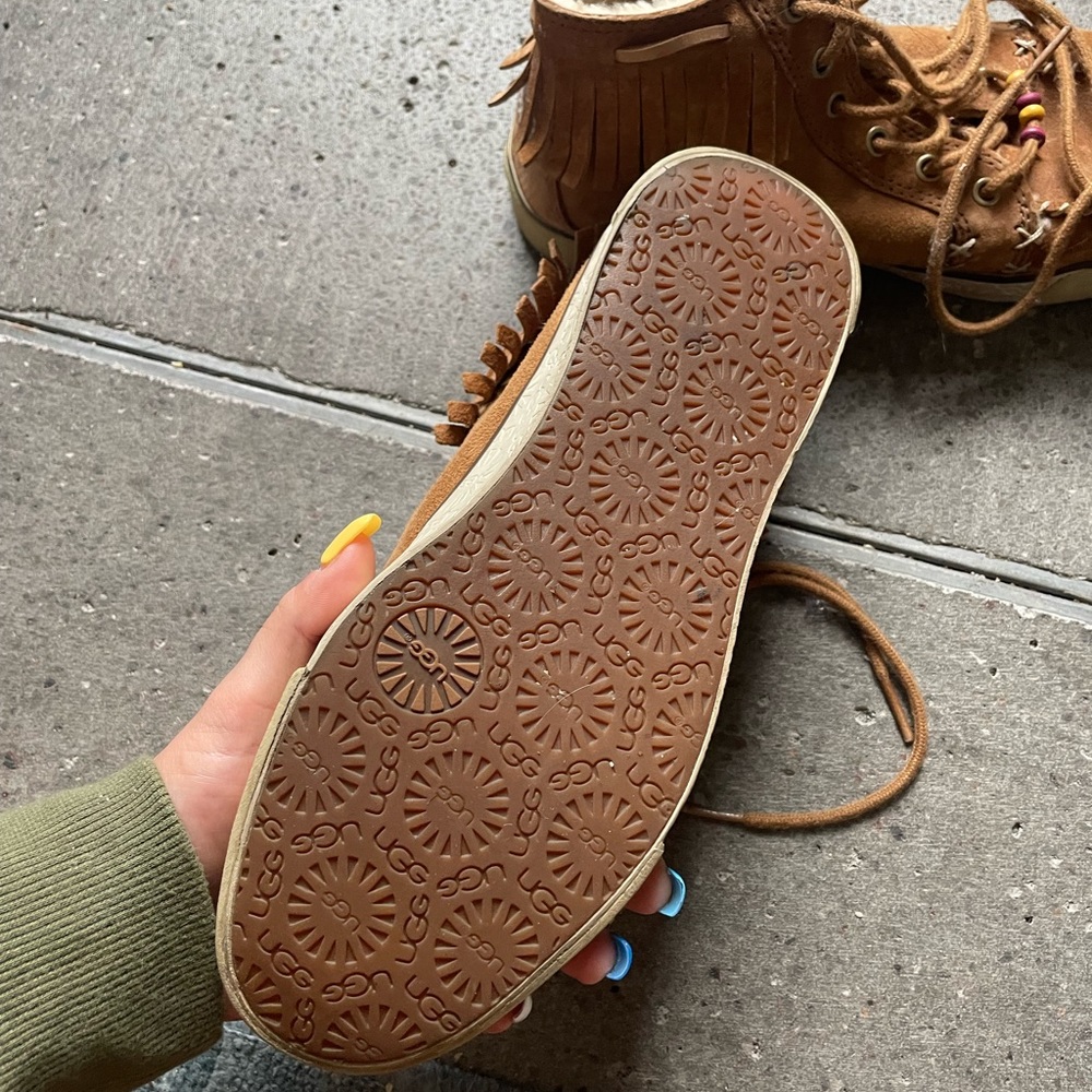 UGG Booties RARE - Picture 3 of 4